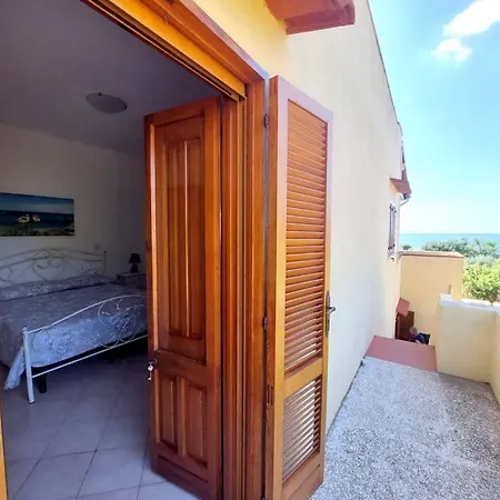 Con Vista Mare Lägenhet *